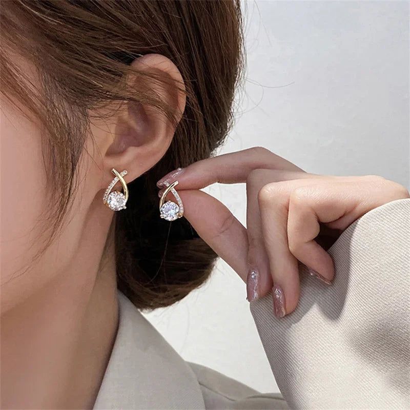 1Pair New Fashion Cross Stud Earrings for Women