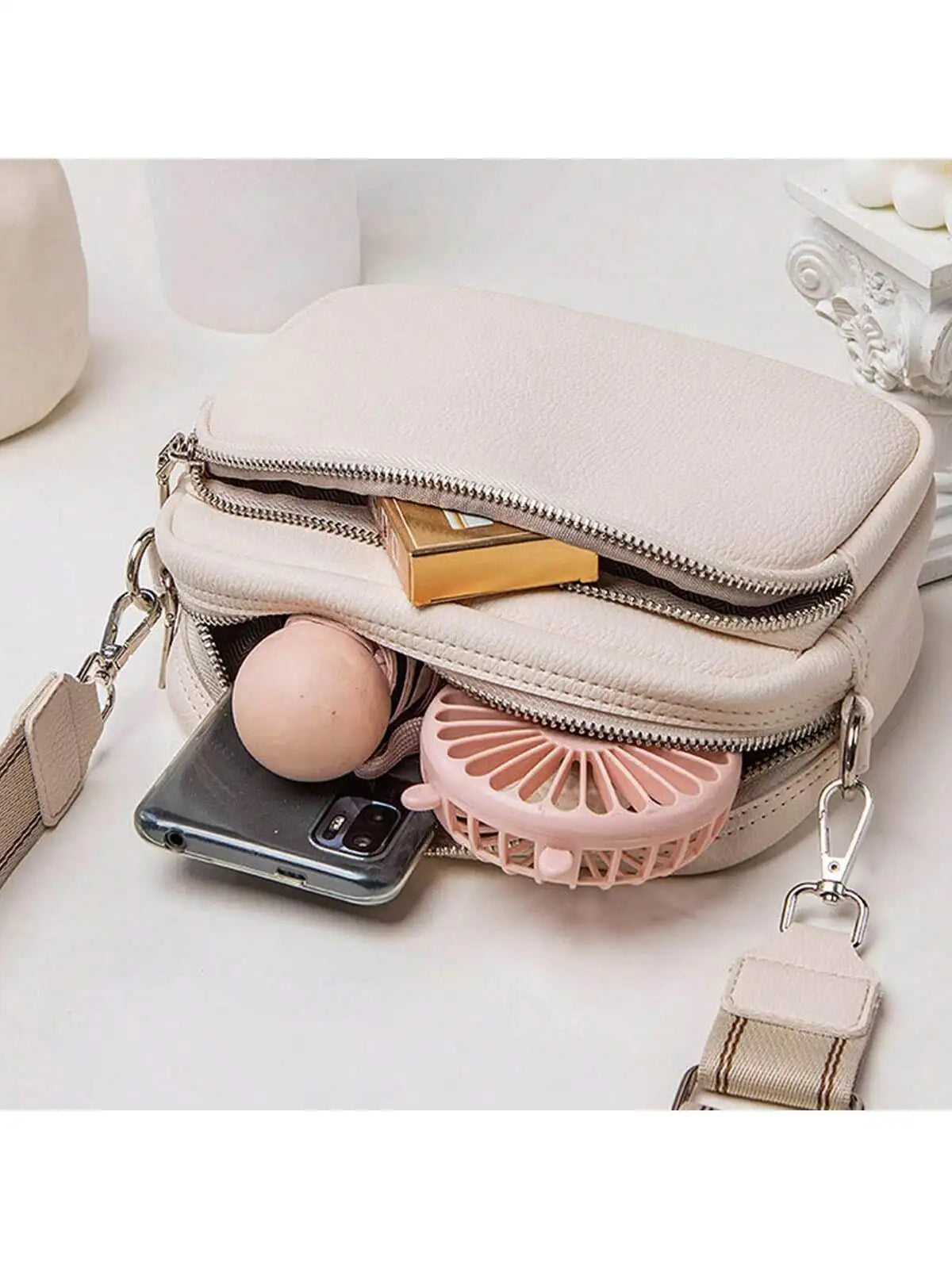 Fashionable Briefcase Style Shoulder Bag With Large Capacity