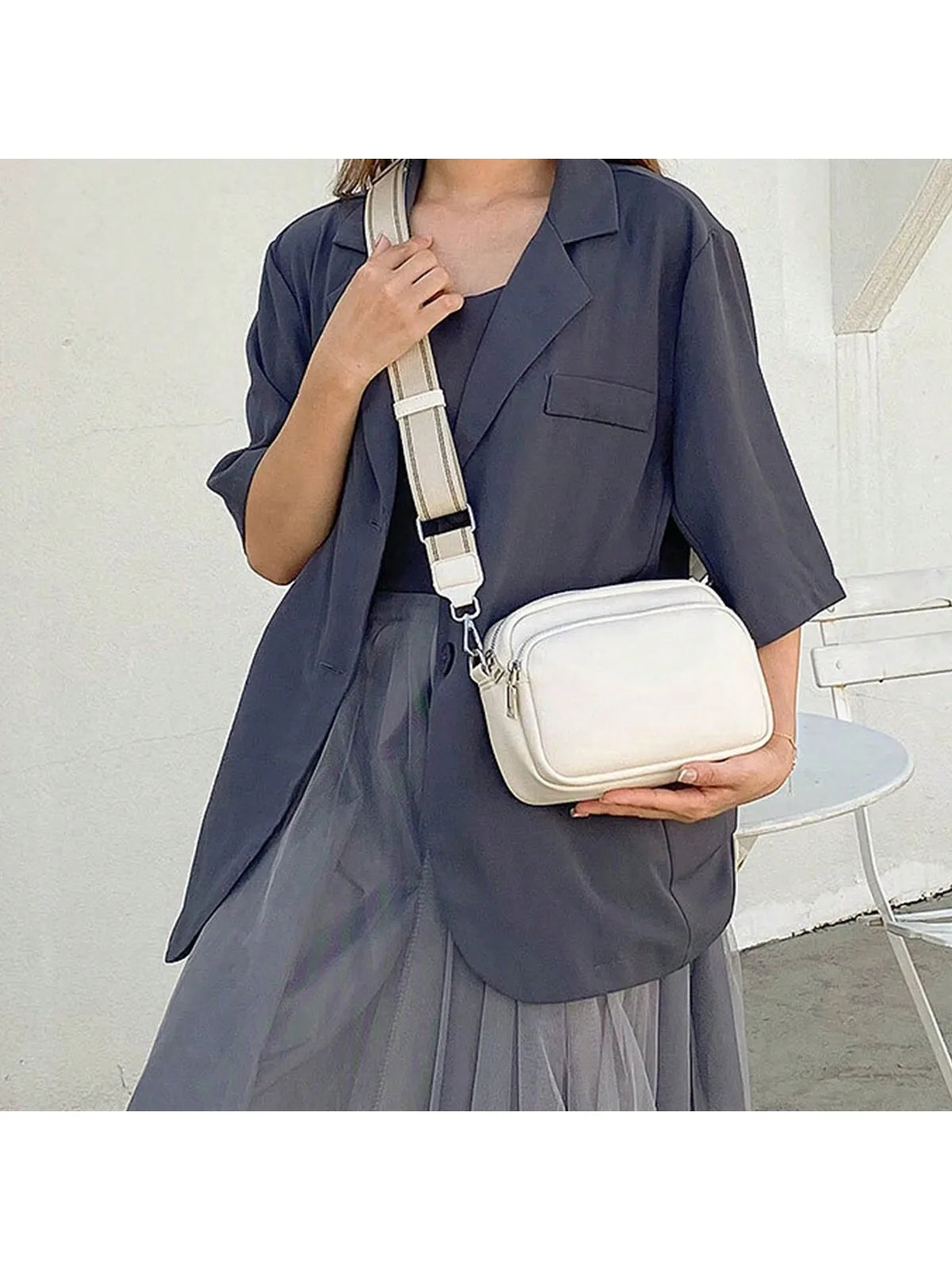 Fashionable Briefcase Style Shoulder Bag With Large Capacity